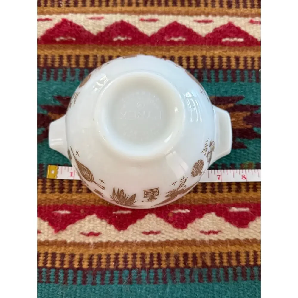 Vintage Pyrex Early American Cinderella Mixing Bowl #443 2.5 Qt Brown White USA